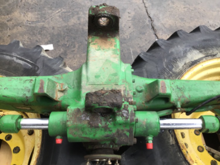 John Deere / Dana 755 Axle
