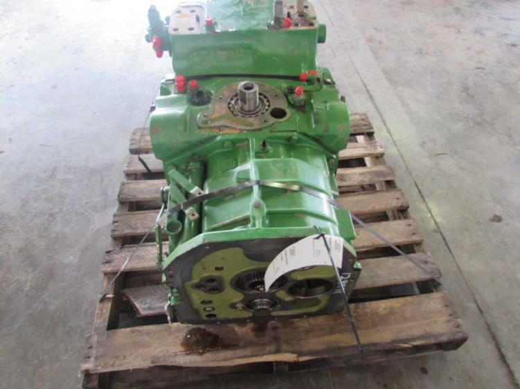 John Deere 6420 Range Transmission & Differential