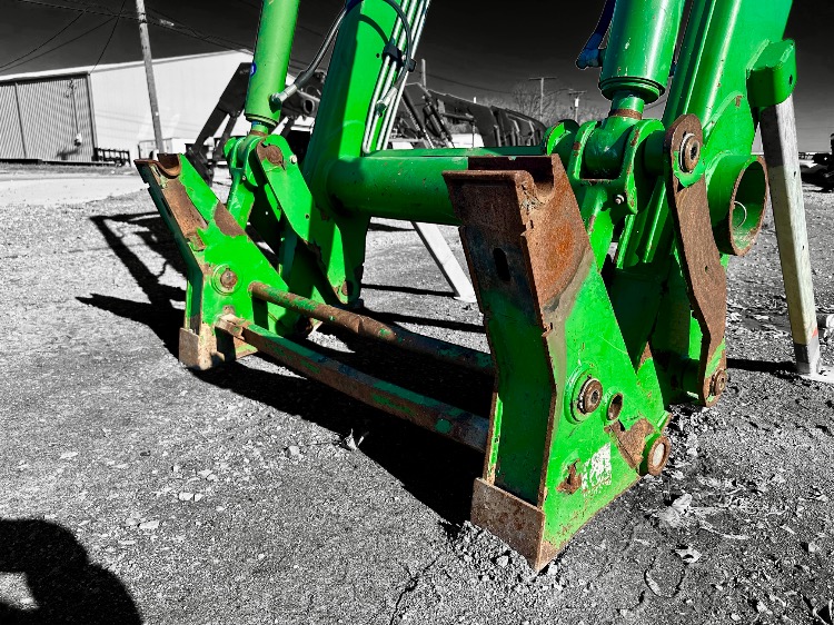 John Deere 741 Loader