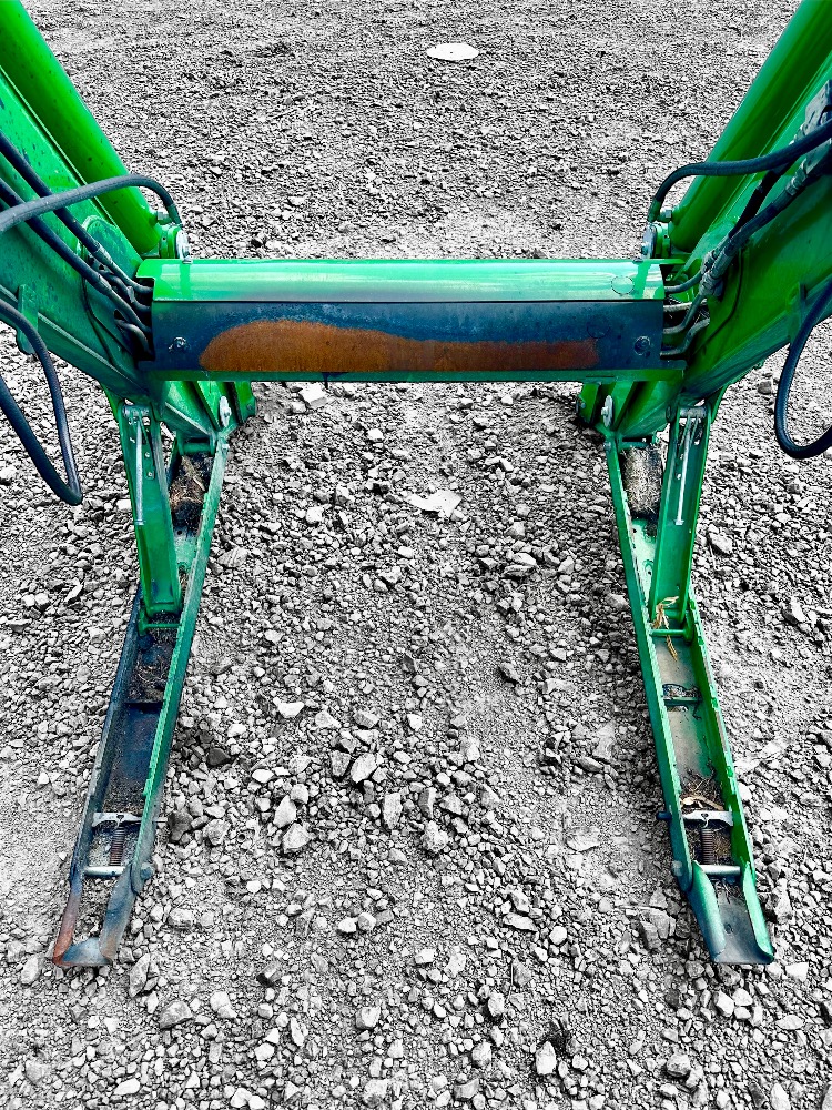 Loader Main Frame John Deere 640R Loader